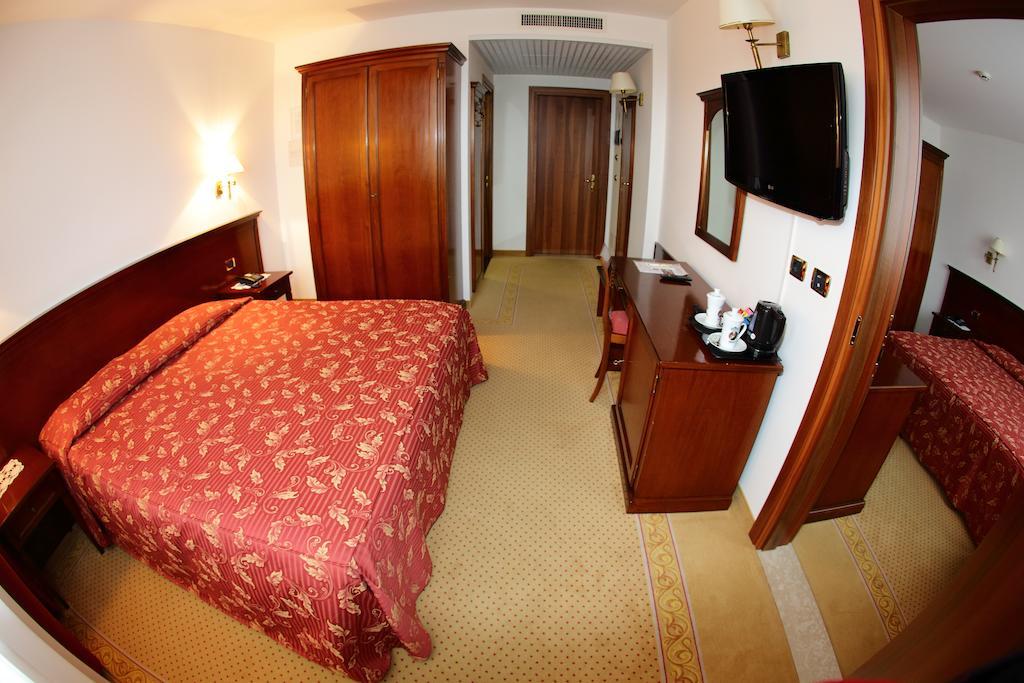 Locanda Al Castello Wellness Resort Cividale Del Friuli Room photo