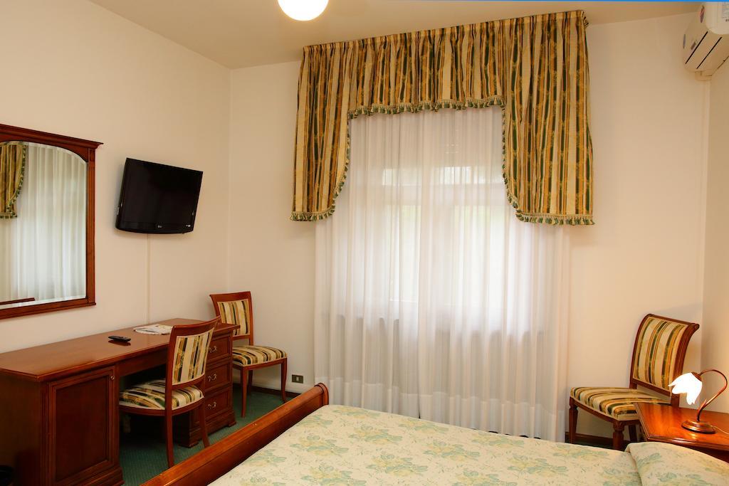 Locanda Al Castello Wellness Resort Cividale Del Friuli Room photo